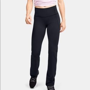 Under Armour Bootcut Legging Fitted